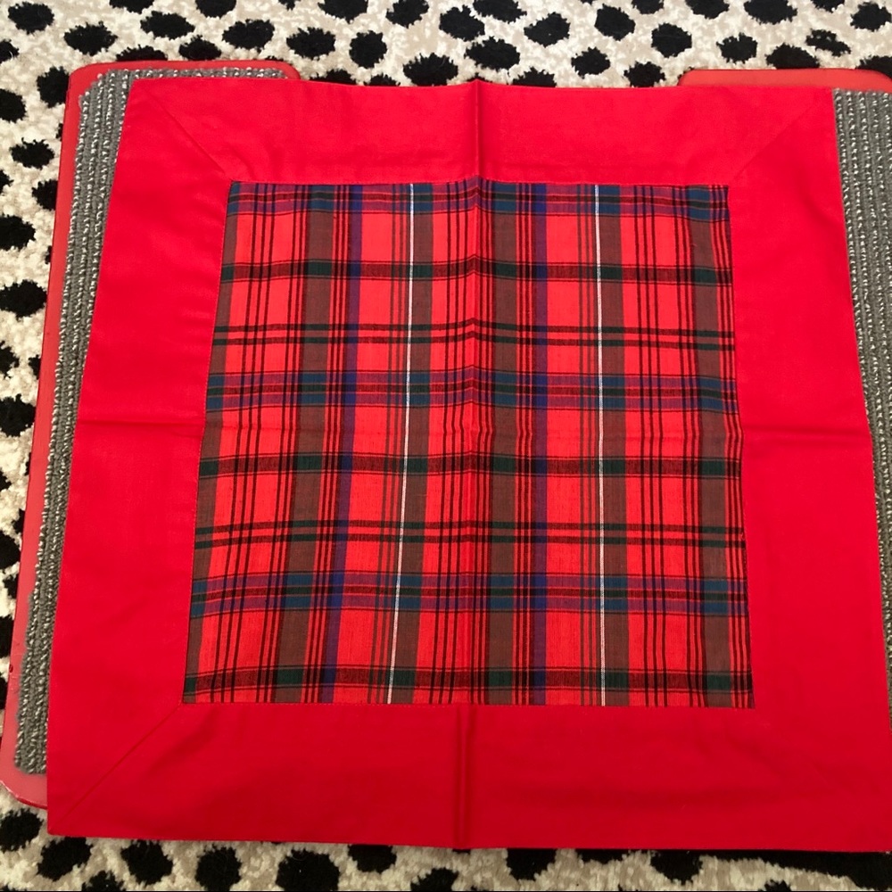 NWT Tag textiles red plaid material napkins with red border 6 total